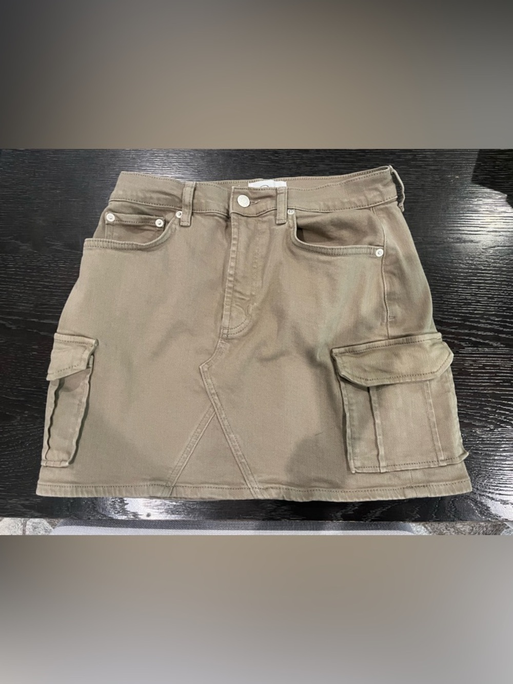 Rails Laurel Cargo Mini Skirt in Washed Olive, Size 27 - Picture 2 of 7